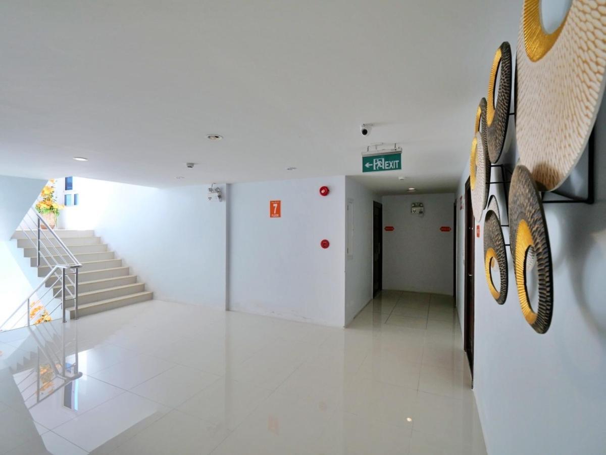 Apartment 2 Bedroom Calm Area, Huge Balcony, Friendly Staff