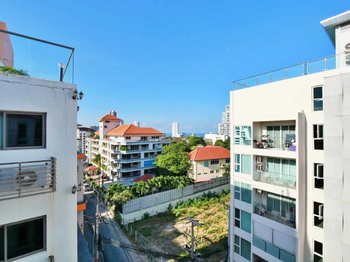 2 Bedroom Calm Area, Huge Balcony, Friendly Staff * Pattaya